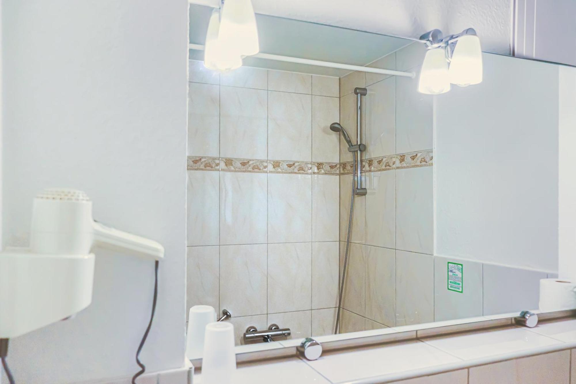 Hotel Muenkel Ганновер Экстерьер фото