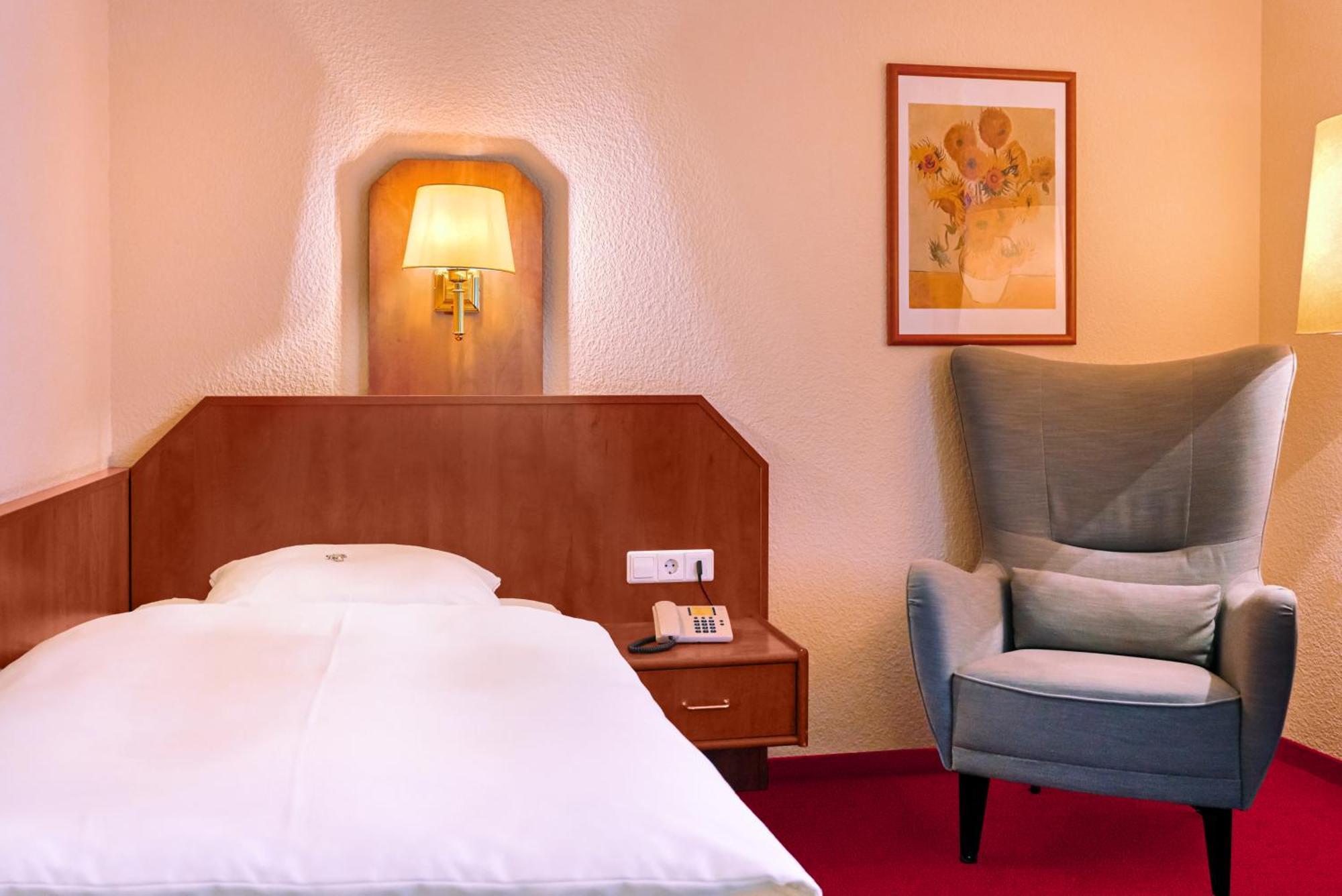 Hotel Muenkel Ганновер Экстерьер фото